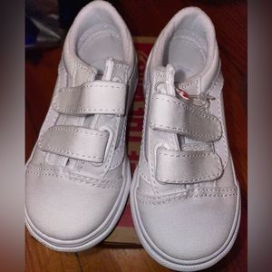 Vans Old Skool V Skate Shoe - Baby / Toddler - White